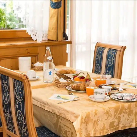 Cristina Отель 4*